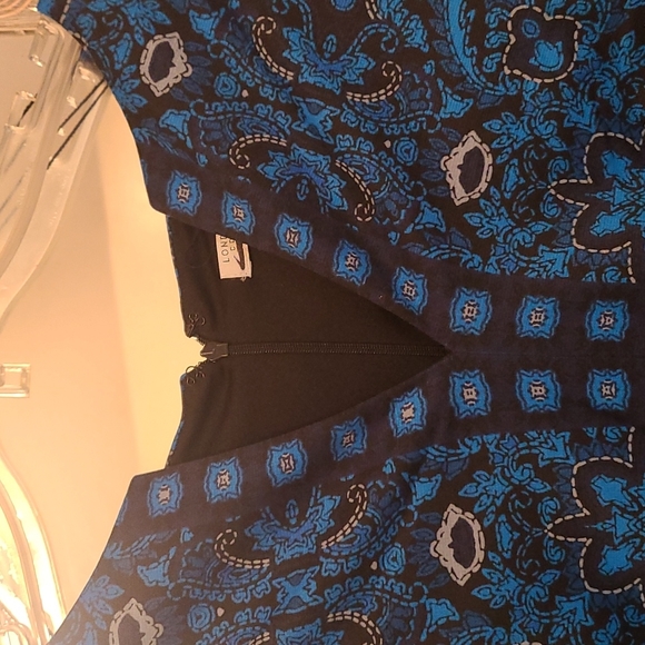 Dress - Picture 2 of 5